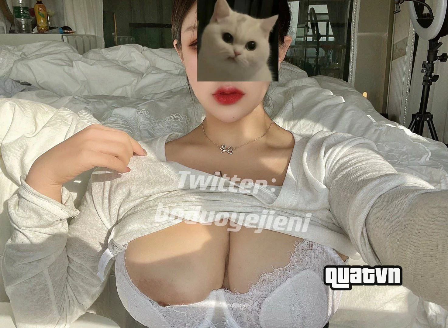 Boduoyejieni Collection